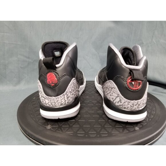 Jordan Spizike Sneakers Black Cement Size 2Y Dispaly BRAND NEW NO BOX! - Picture 7 of 10
